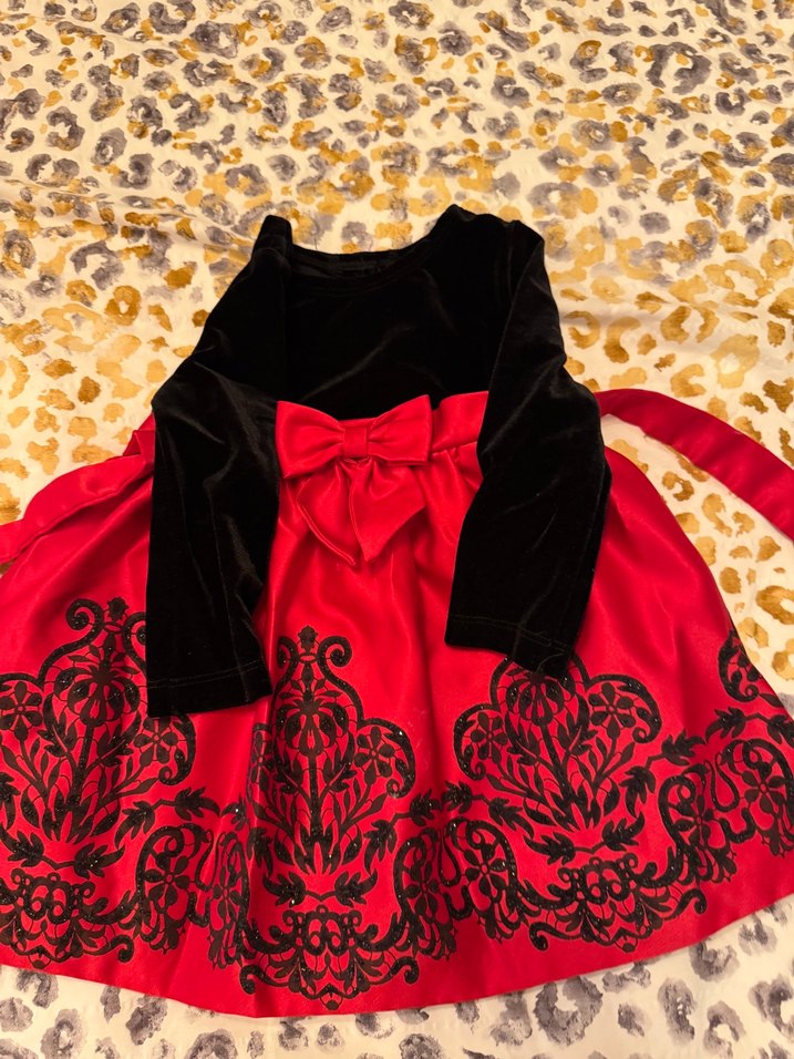 Kız Çocuk Kırmızı Nakışlı Fırfırlı Elbise - Görsel 2