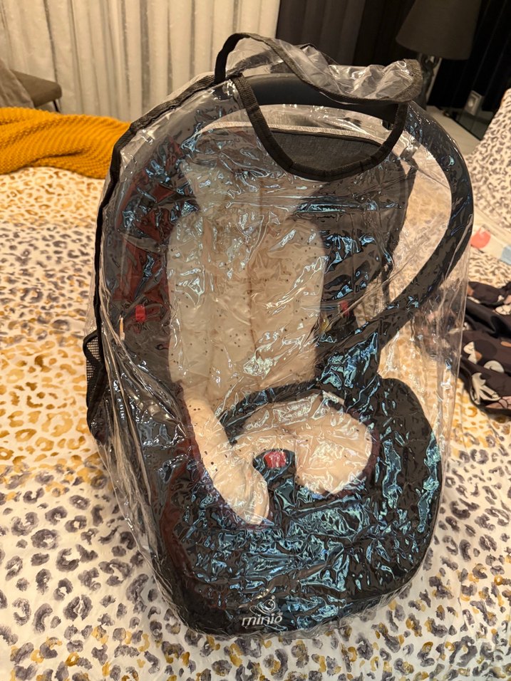 Siyah Bebek Araba Koltuğu Yağmur Örtüsü - Görsel 3