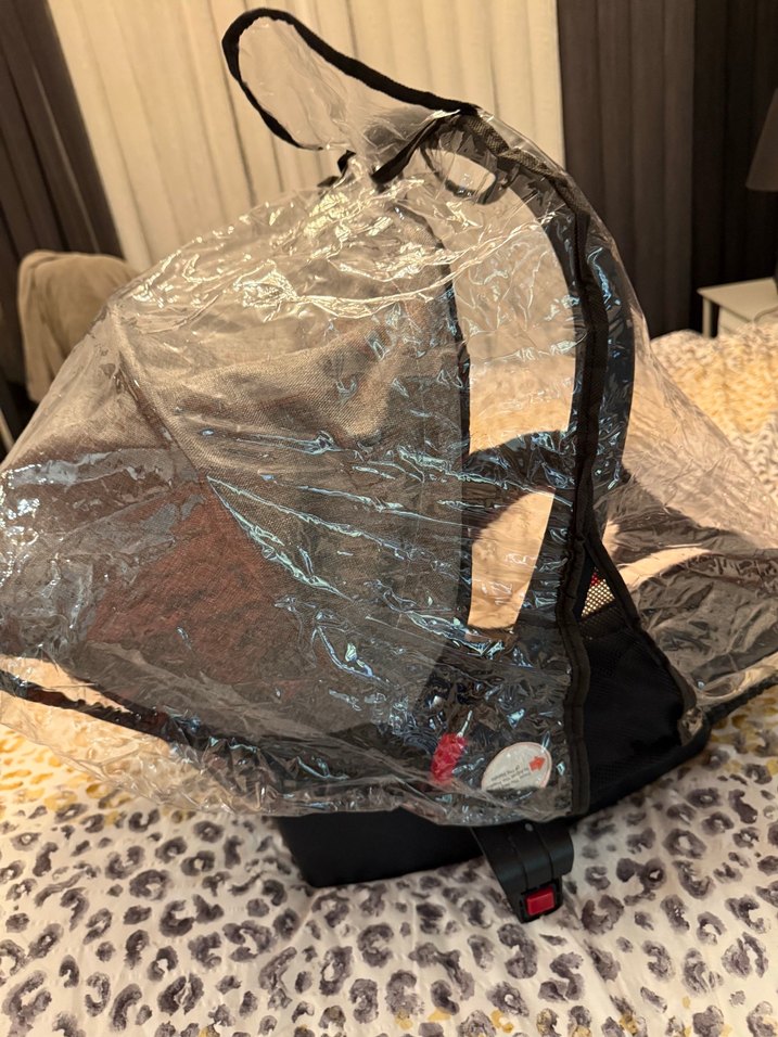 Siyah Bebek Araba Koltuğu Yağmur Örtüsü - Görsel 2