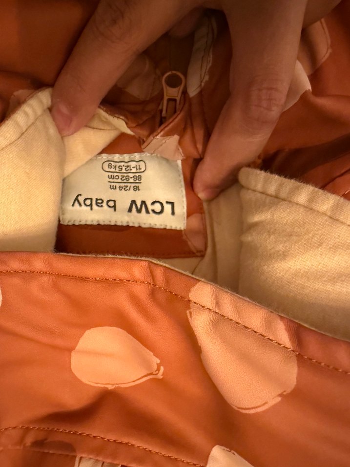 Kahverengi Bağlama Desenli Kürk Detaylı Bebek Tulumu - Görsel 4