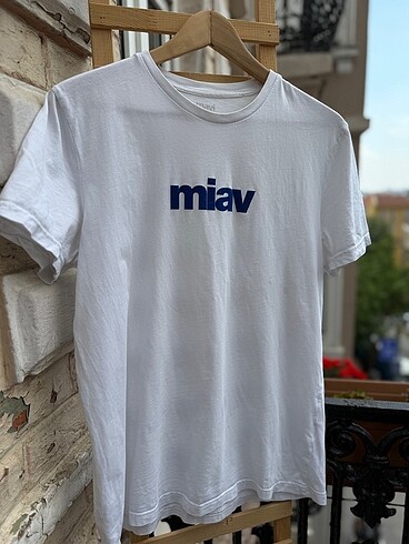 Mavi Tişört
