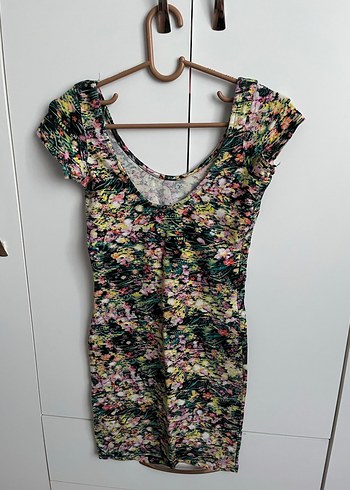 Çiçekli V Yaka Midi Kadın Elbise - Görsel 2