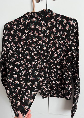 Çiçek Desenli Mini Siyah Kadın Ceket - Görsel 3