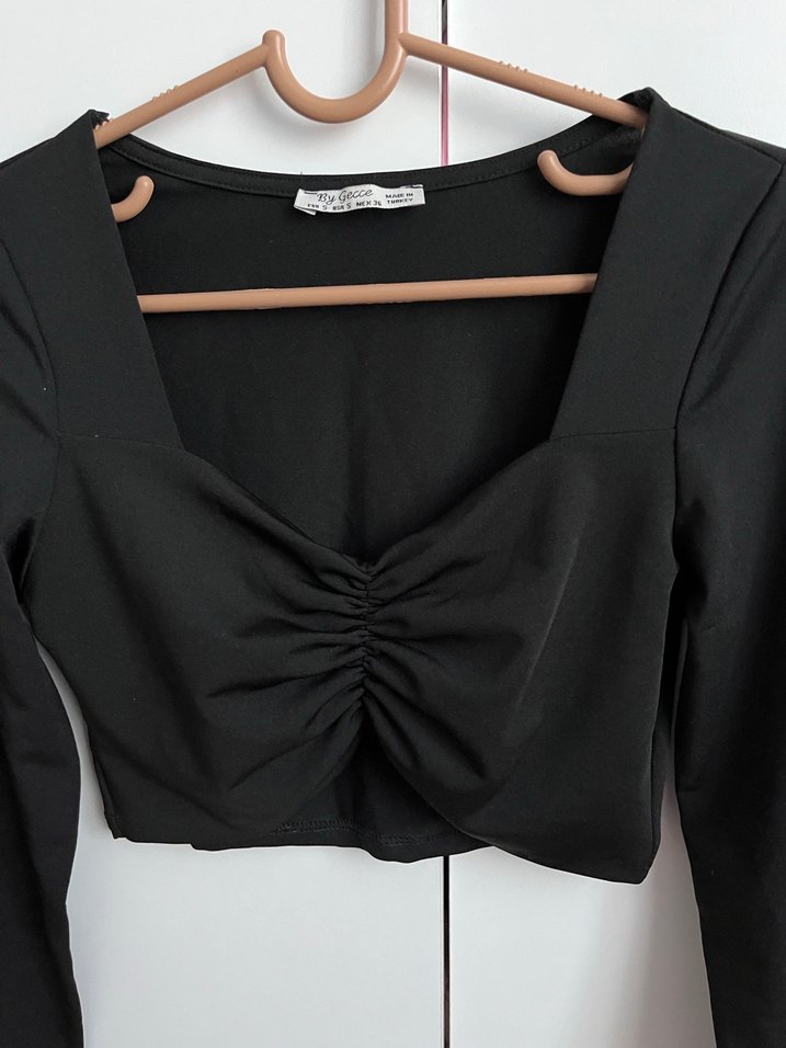 Uzun Kollu Siyah V Yaka Kadın Bluz - Görsel 3