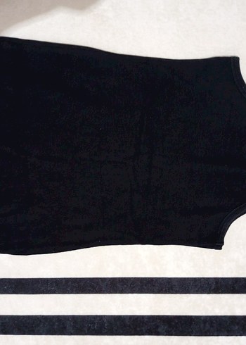 Siyah Yüksek Yakalı Kolsuz Kadın Triko Elbise - Görsel 3