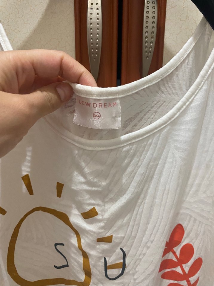 Beyaz Desenli pareo - Görsel 2