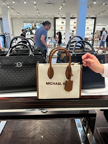 Michael kors sıfır çanta