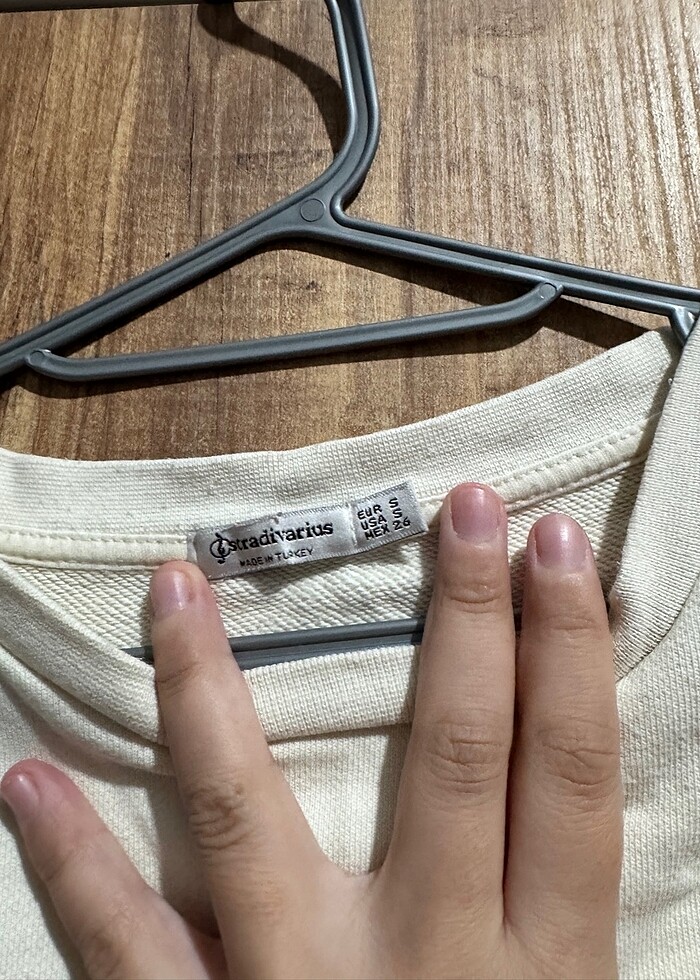 Stradivarius beyaz kazak - Görsel 3