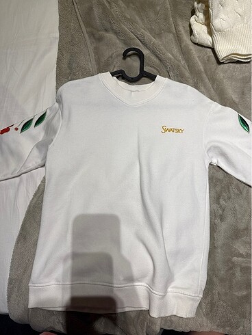 Çiçek desenli sweat