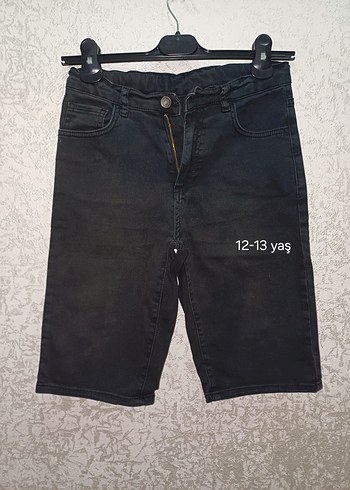 Siyah Kemerli Erkek Çocuk Denim Şort