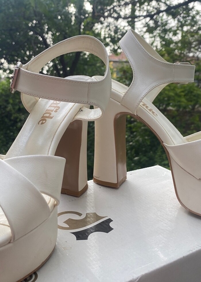 Beyaz platform ayakkabı - Görsel 2