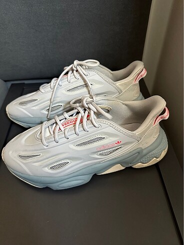 Adidas spor ayakkabı