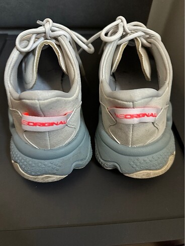 38,5 Beden Adidas spor ayakkabı