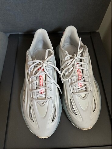 38,5 Beden beyaz Renk Adidas spor ayakkabı