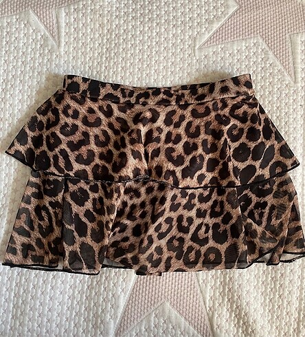 Diğer Shein mini leopar desen şort etek