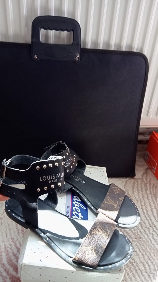 Koyu  Kahverengi -Siyah Parlak Deri Desenli sandalet - Görsel 4