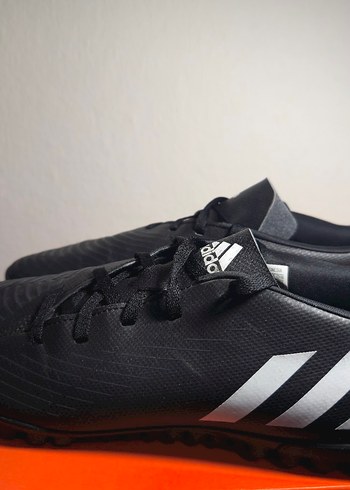 Adidas Siyah Adidas Predator Erkek Halı Saha Ayakkabısı