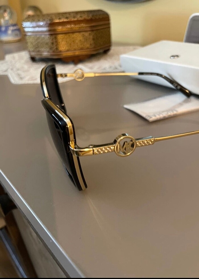 MİCHALE KORS GÜNEŞ GÖZLÜĞÜ - Görsel 2