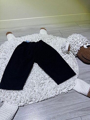 2-3 & 6-7 Yaş | Siyah Balon Pantolon Unisex | Sıfır - Etiketli