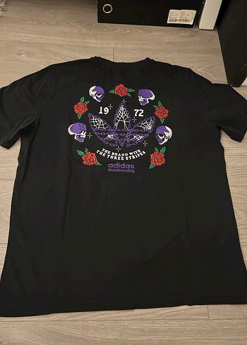 Adidas Siyah Baskılı Oversize Tişört - Görsel 4