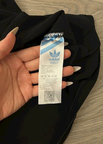 Adidas Siyah Baskılı Oversize Tişört - Görsel 6