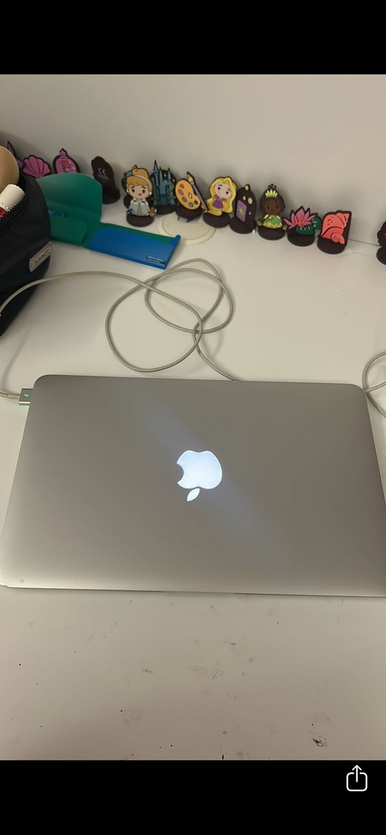 Macbook Air Bilgisayar - Görsel 2