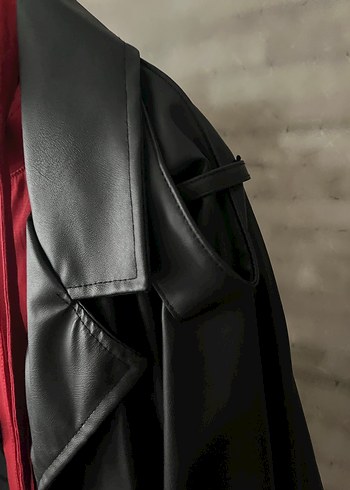 Kemerli Kadın Siyah Deri Ceket bir kere giyildi - Görsel 3