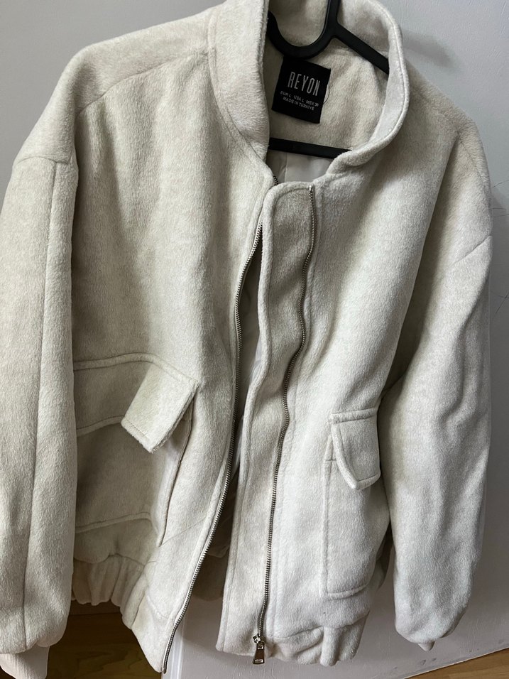 Düğmeli Bej Kadın Ceket, Midi Boy, Uzun Kollu - Görsel 5