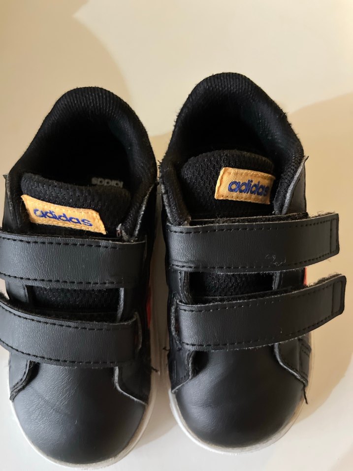 Erkek Çocuk Siyah Cırt Cırtlı Spor Ayakkabı - Görsel 2