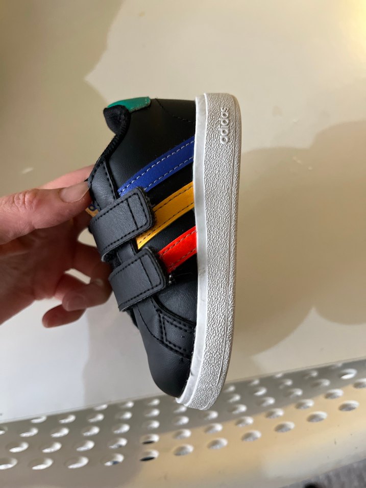 Erkek Çocuk Siyah Cırt Cırtlı Spor Ayakkabı - Görsel 3