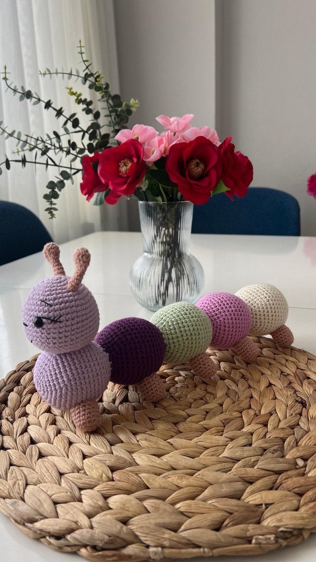 Pastel Renkli Mor Tırtıl el örgü Oyuncak - Görsel 3