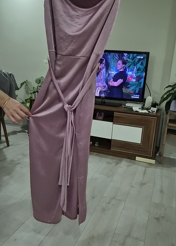 Mor Drapeli Uzun saten Görünümlü Elbise