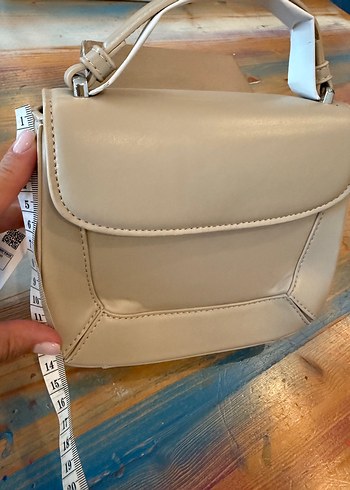 Zara ZARA Bej Deri Tokalı Kadın Çanta