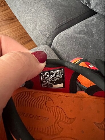 23 Beden Skechers erkek sandalet orijinal