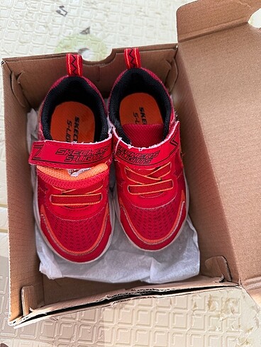 23 Beden Orijinal Skechers çocuk ayakkabısı