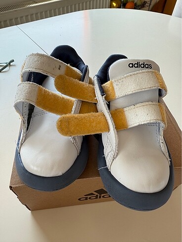 Adidas Orjinal adidas Disney çocuk ayakkabısı