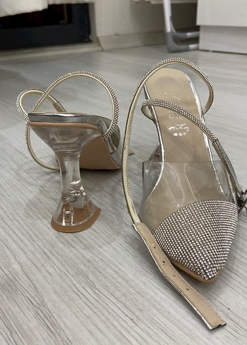 36 Beden beyaz Renk Bej Parlak Şeffaf Tokalı Stiletto Kadın Ayakkabı