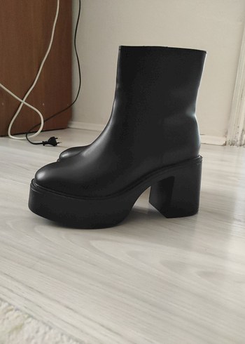 Kadın Siyah Deri Platform Topuklu Goth Bot