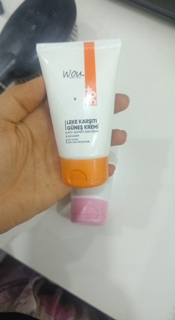 Wou Leke Karşıtı ve Ton Eşitleyici Güneş Kremleri SPF 50+ - Görsel 3