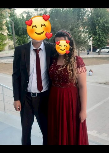 Abiye 3 saat giyildi