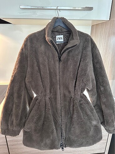 ZARA PELUŞ KABAN