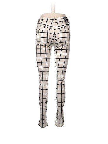 36 Beden H&M Kumaş Pantolon %70 İndirimli.