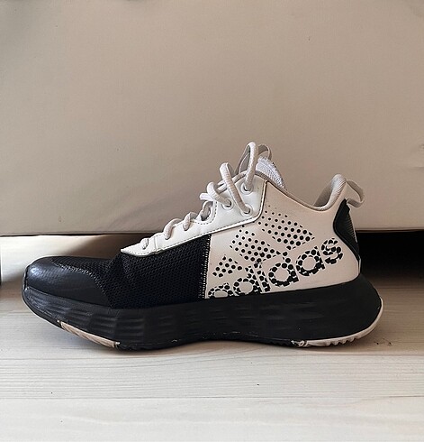 42 Beden Adidas Owmthegame 2.0