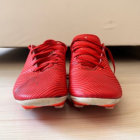 42 Beden kırmızı Renk Adidas Nemesis Krampon
