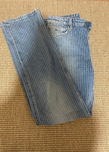 Kadın Mavi Çizgili Pileli Midi Denim Pantolon - Görsel 3