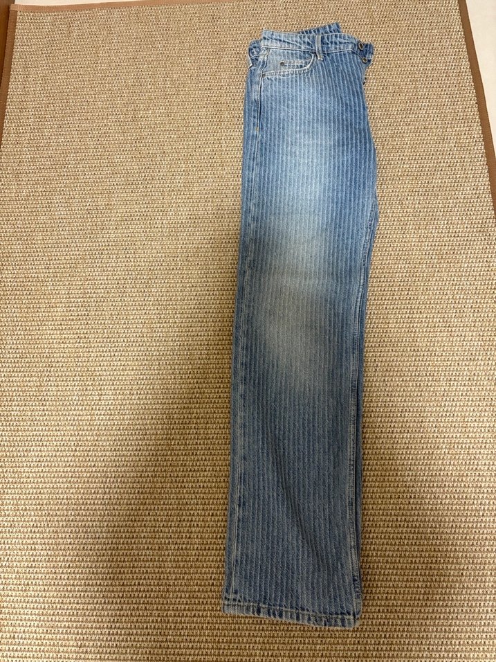 Kadın Mavi Çizgili Pileli Midi Denim Pantolon - Görsel 2