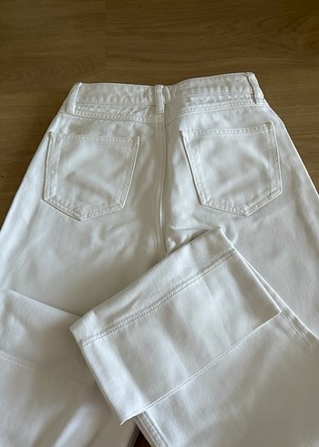 Nakışlı Beyaz Mini Kadın Kot Pantolon - Görsel 7