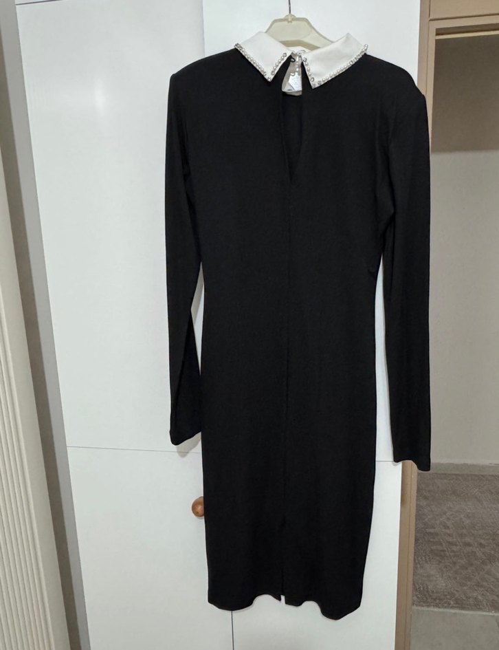 Siyah Uzun Kollu Yüksek Yakalı Uzun Elbise - Görsel 3