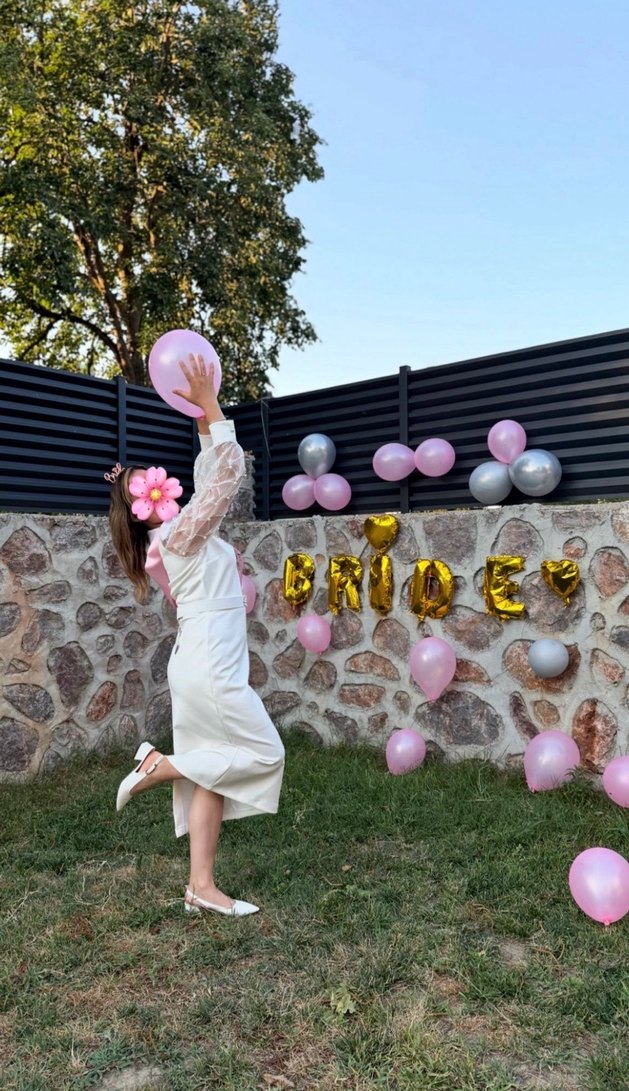 Dantel Detaylı Uzun Beyaz Kadın Elbise - Görsel 4