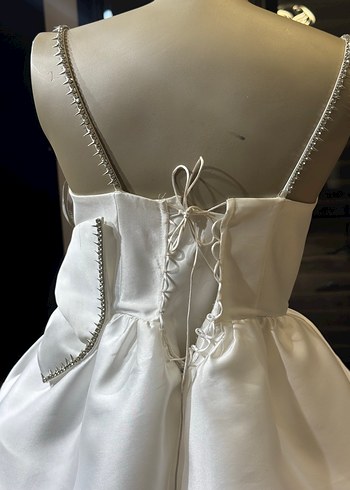 Parlak Beyaz Mini Straplez Gelinlik - Görsel 6